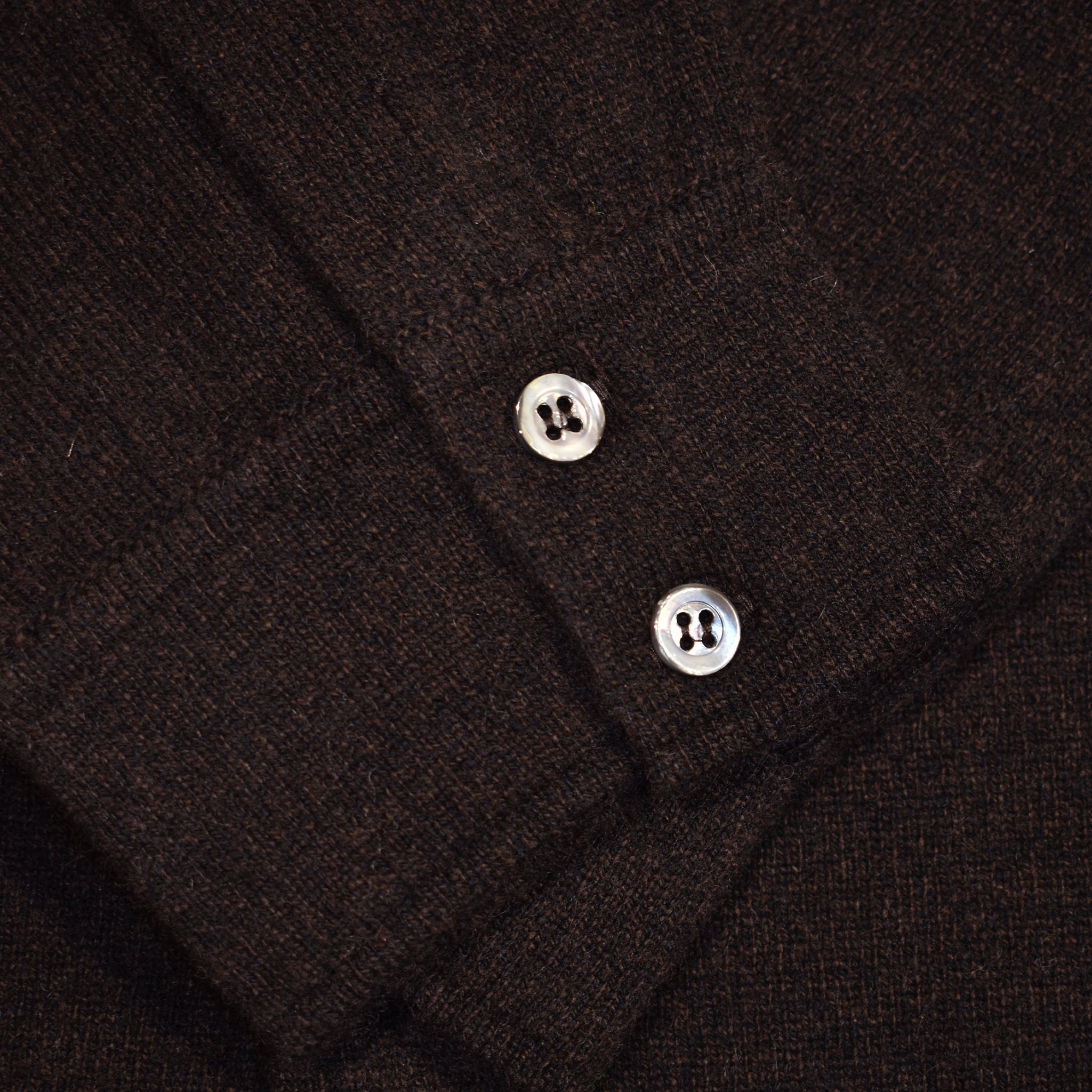 Maglieria| Morbidezza di pregio, stile senza tempo - VALENSIA MODA